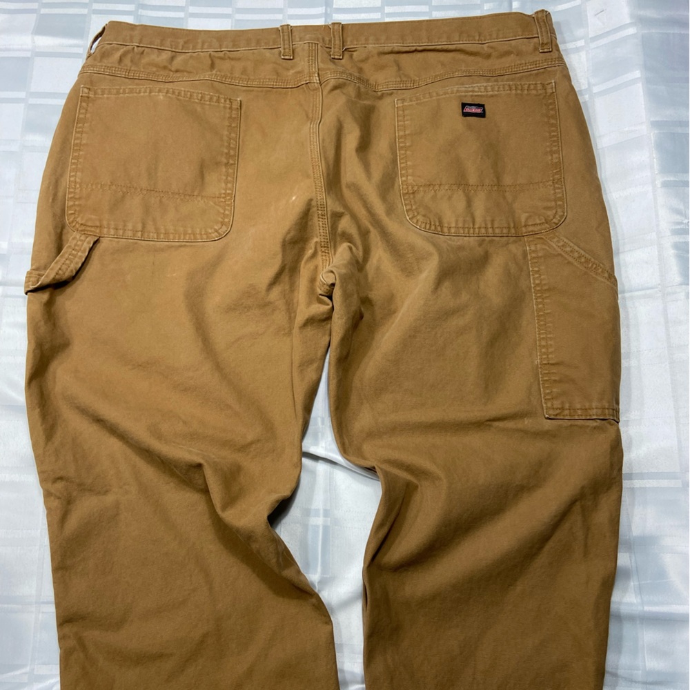 Dickies men’s beige Cargos